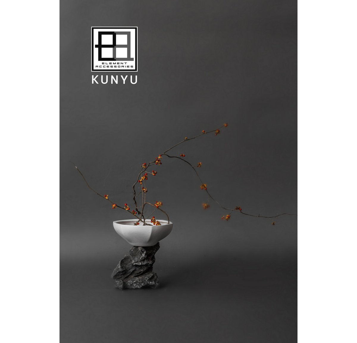 Moderne Kunyu-Schale im asiatischen Stil- Weiß