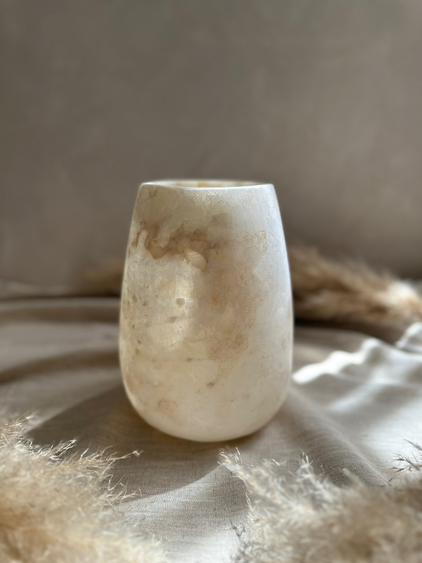 Alabaster Kerzenhalter oval