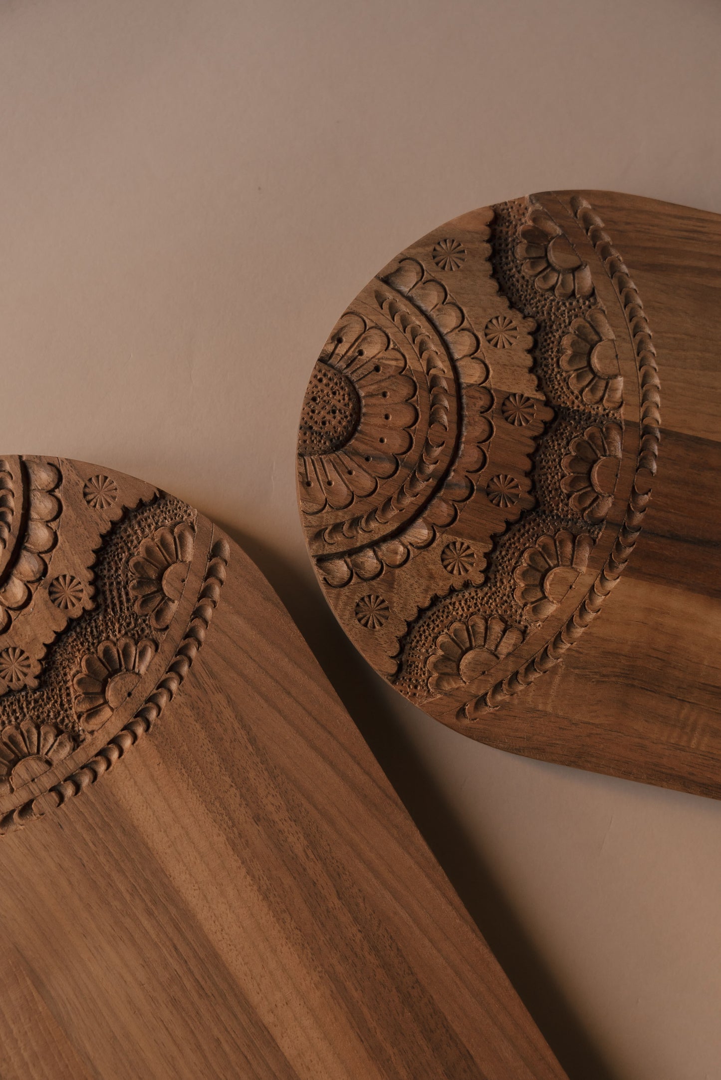 FLORA Oval Wooden Serving Platter
