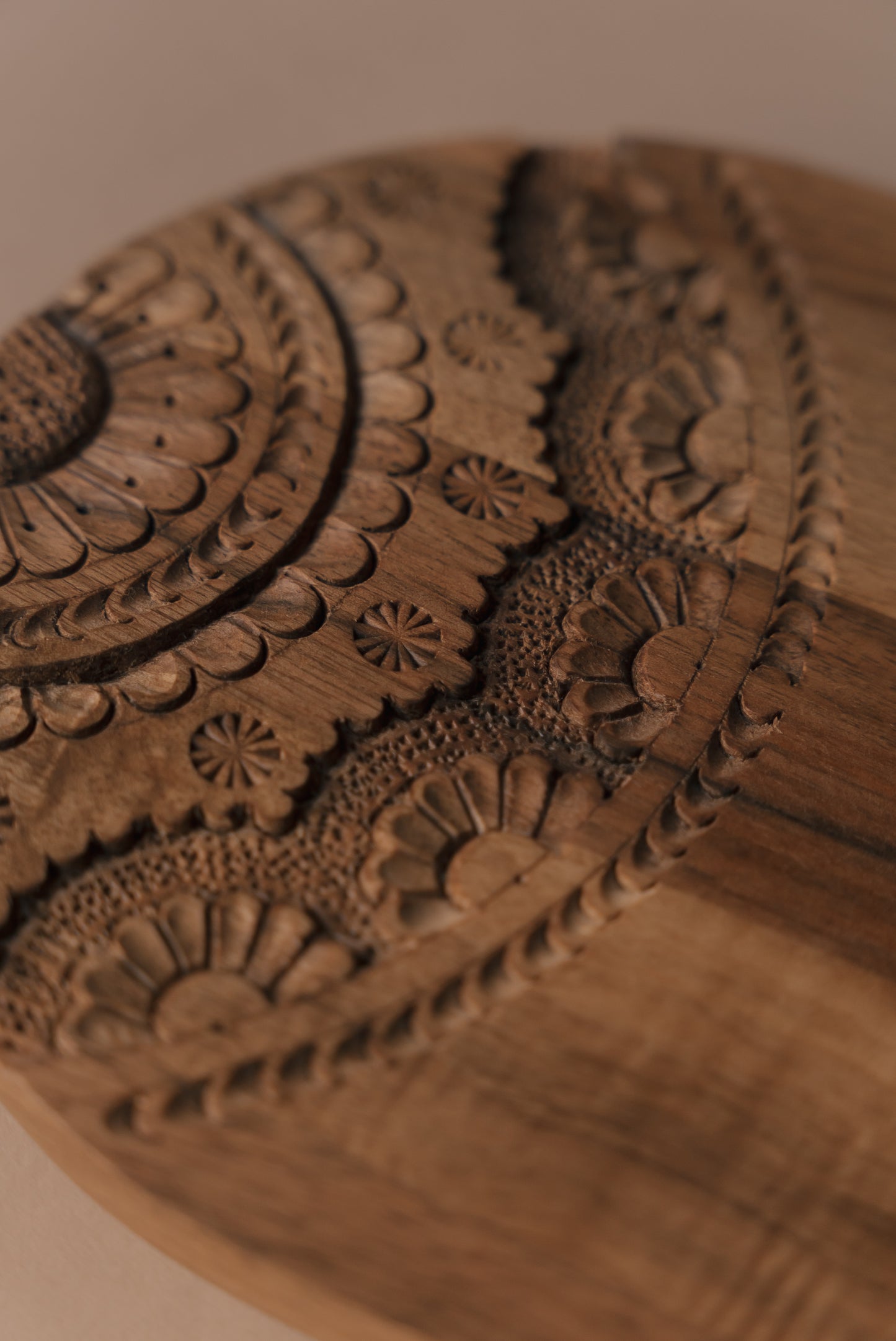 FLORA Oval Wooden Serving Platter