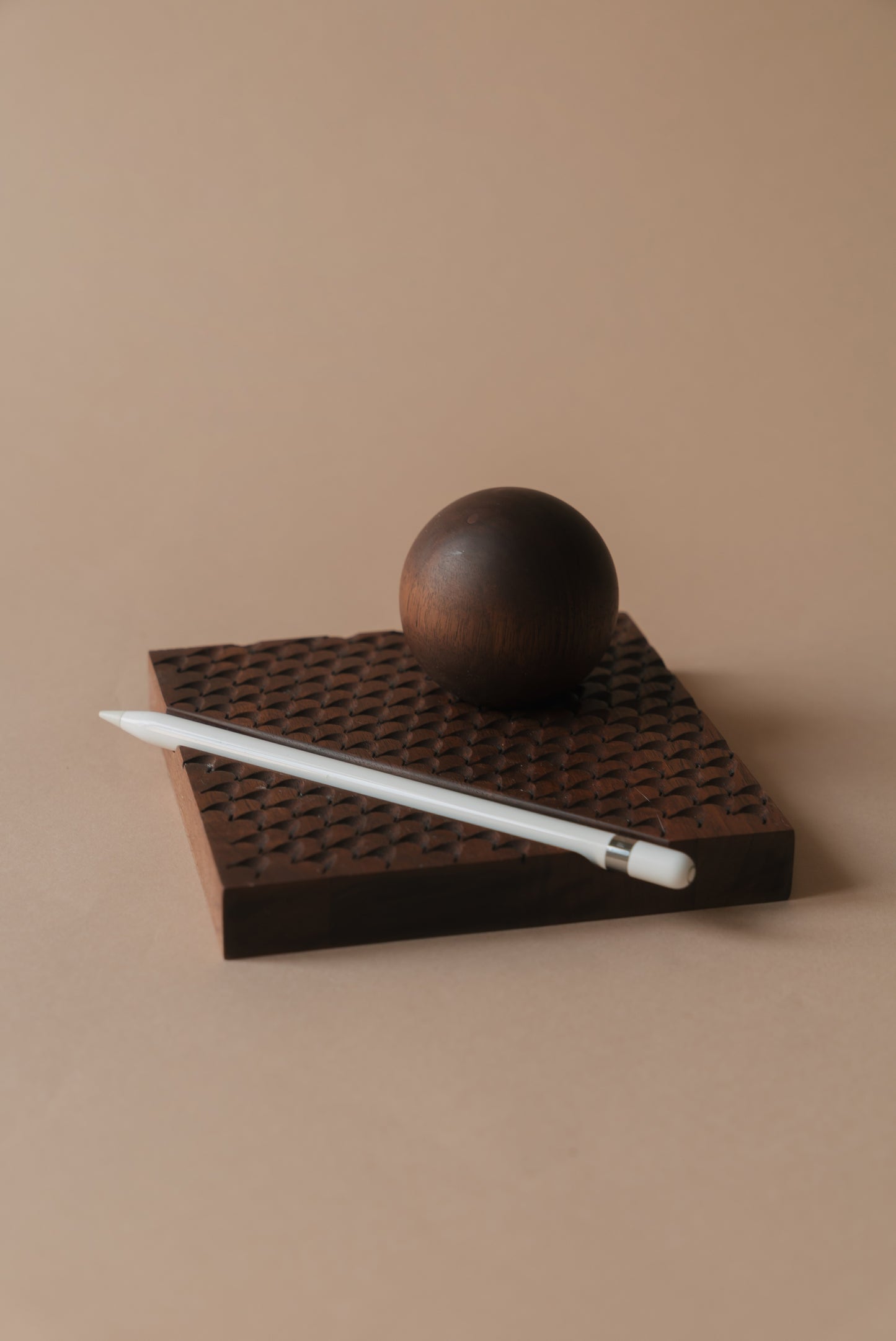 VAL Wooden Phone Holder