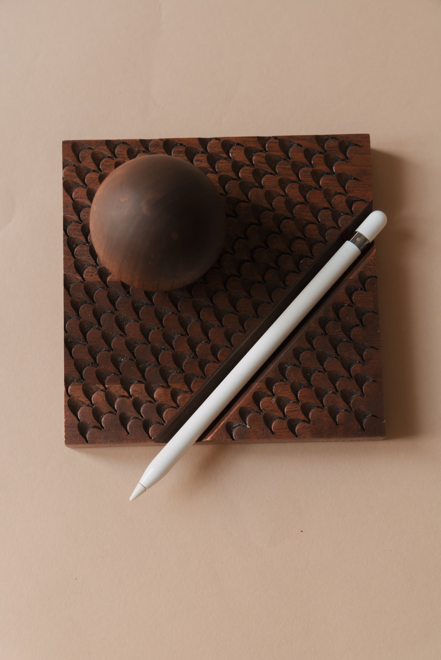 VAL Wooden Phone Holder