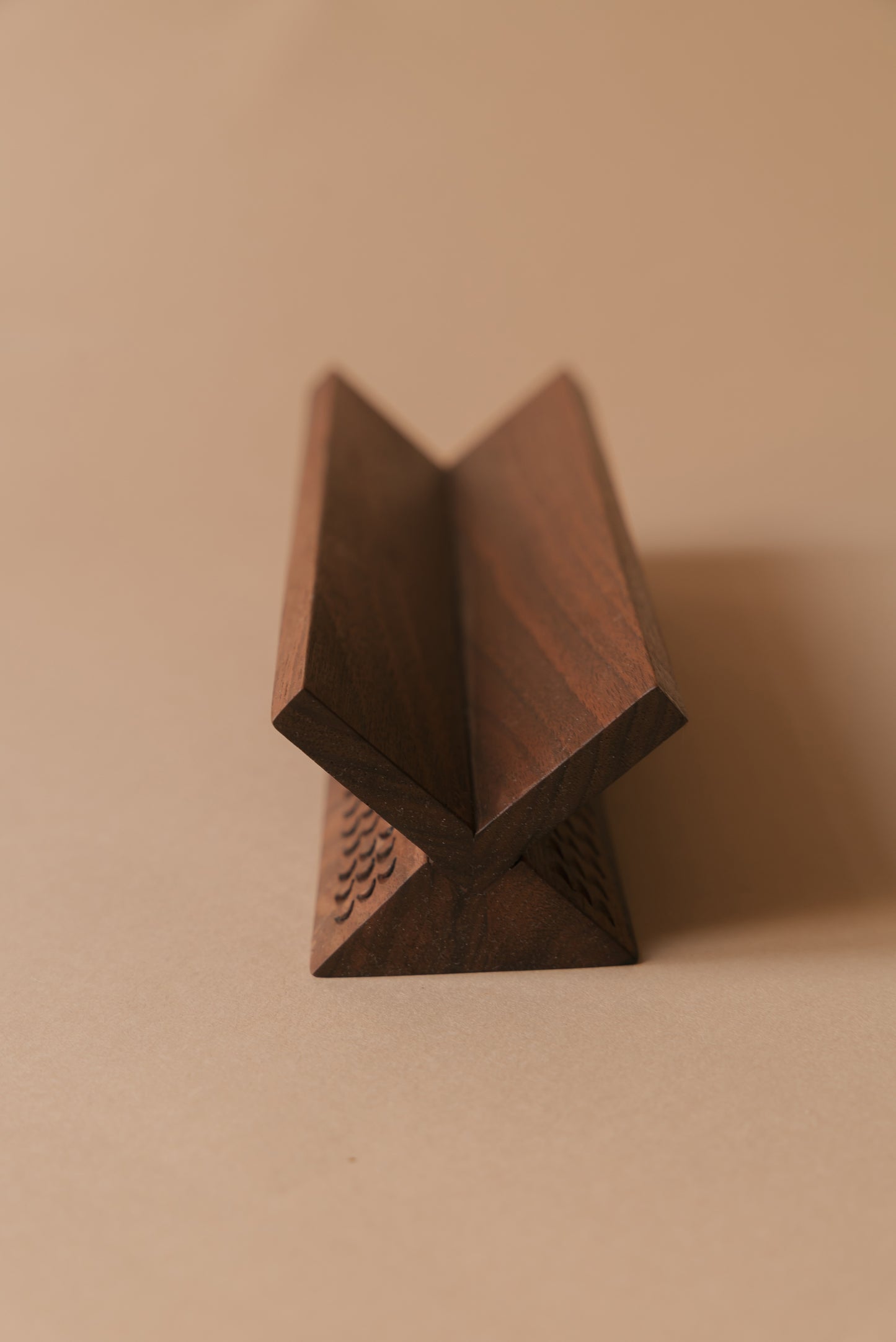 PERO Wooden Pen Holder