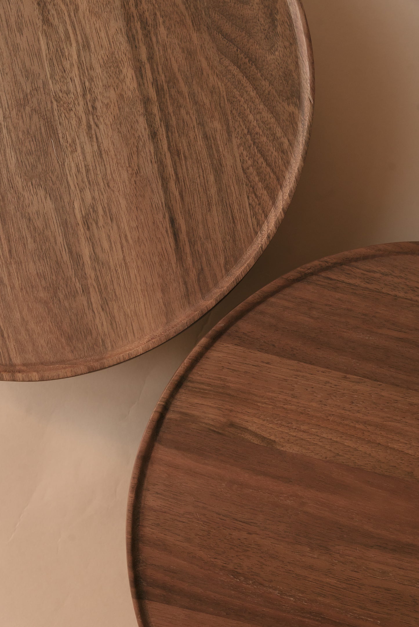 KRALJ Wooden Cake Stand
