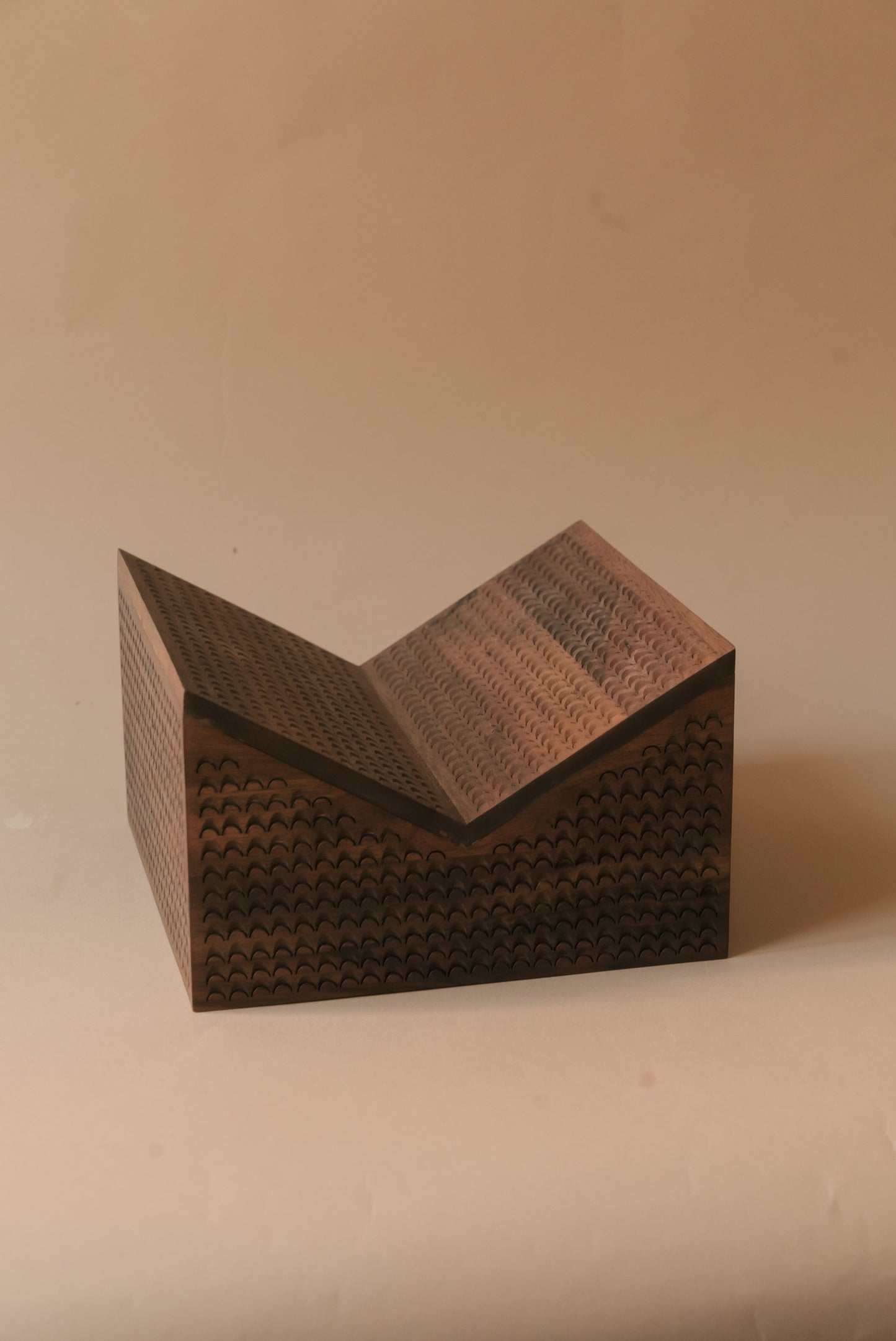 KRUNA Wooden Book Stand