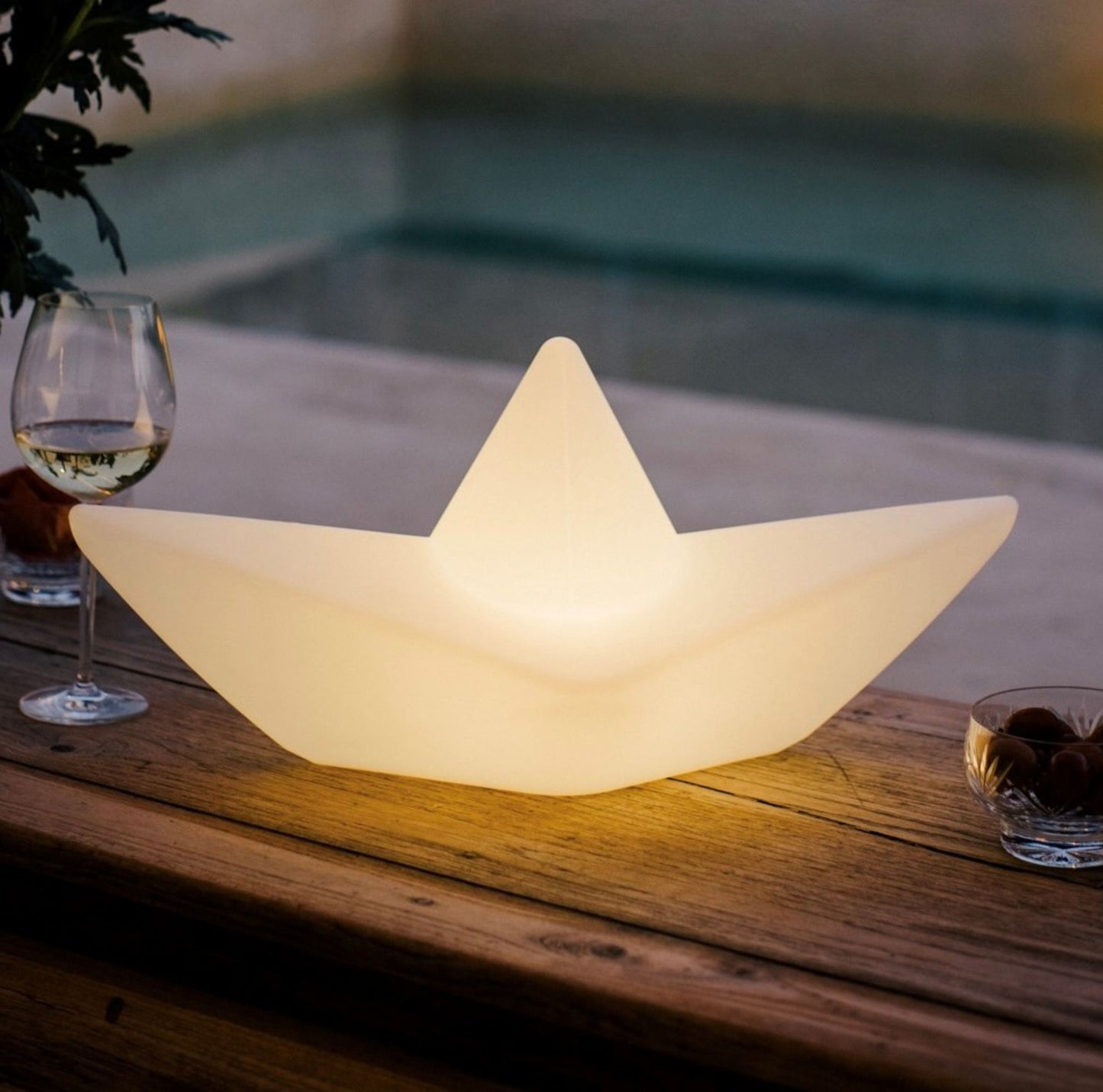 the boat lamp