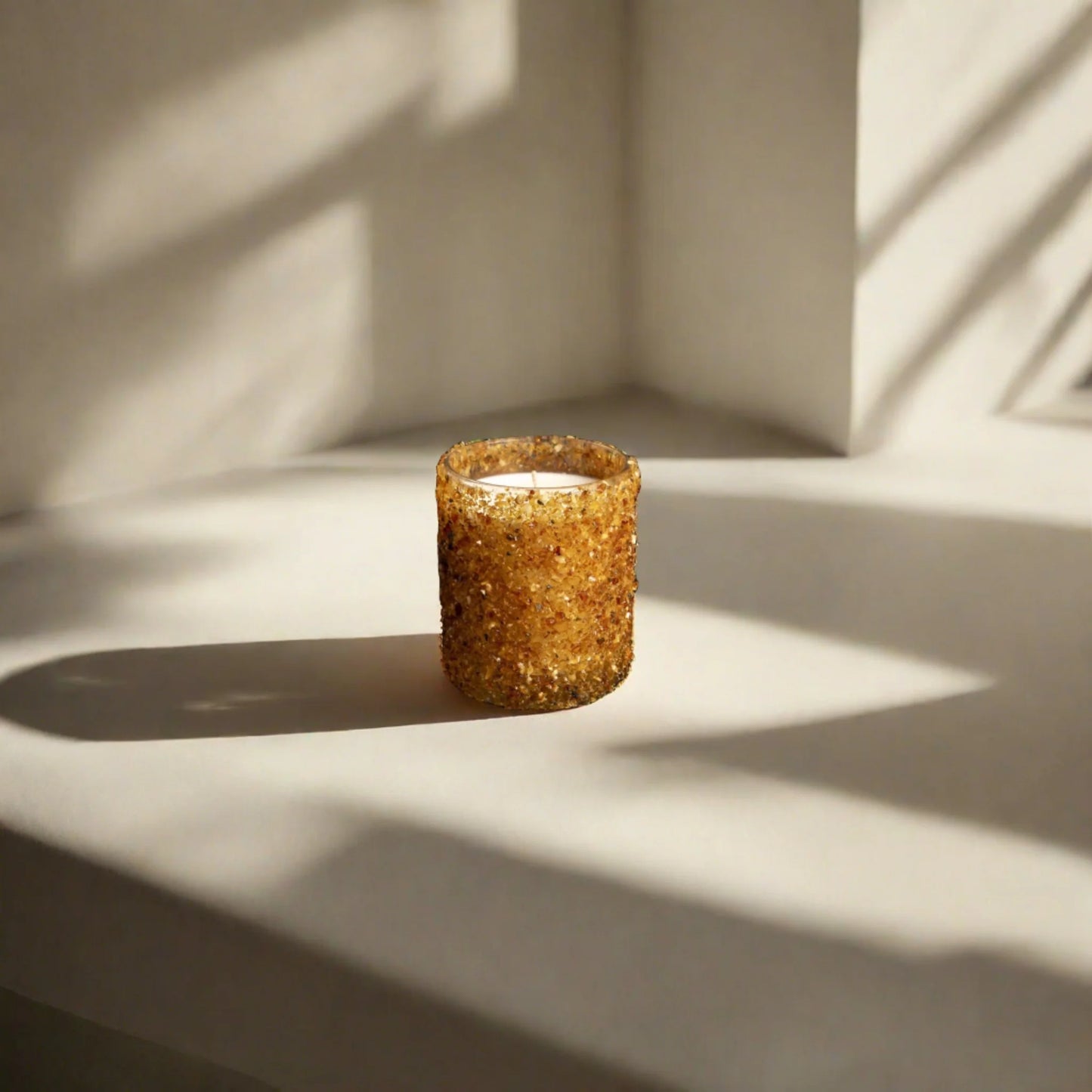 Amber - Sandalwood candle