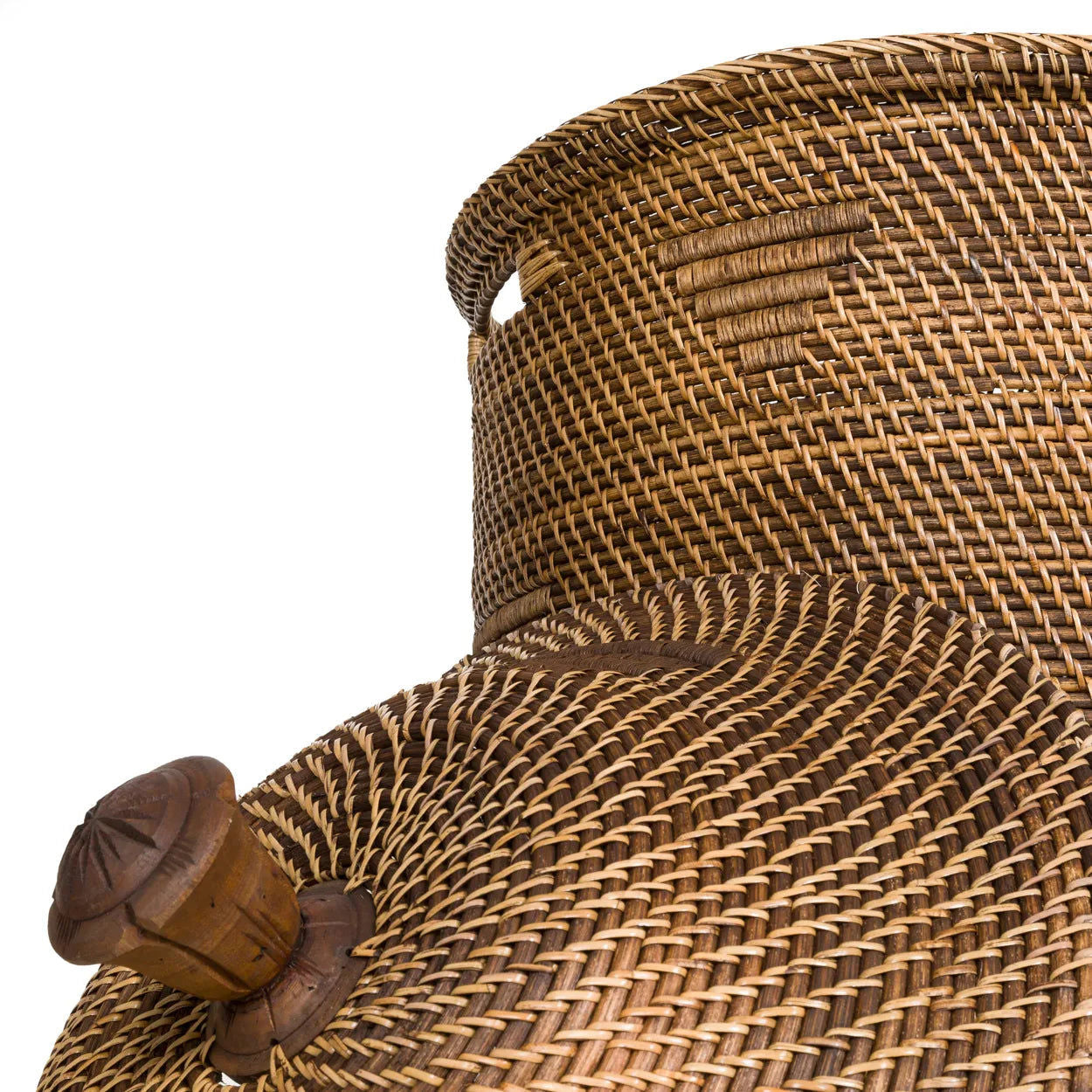 Colonial Laundry Basket