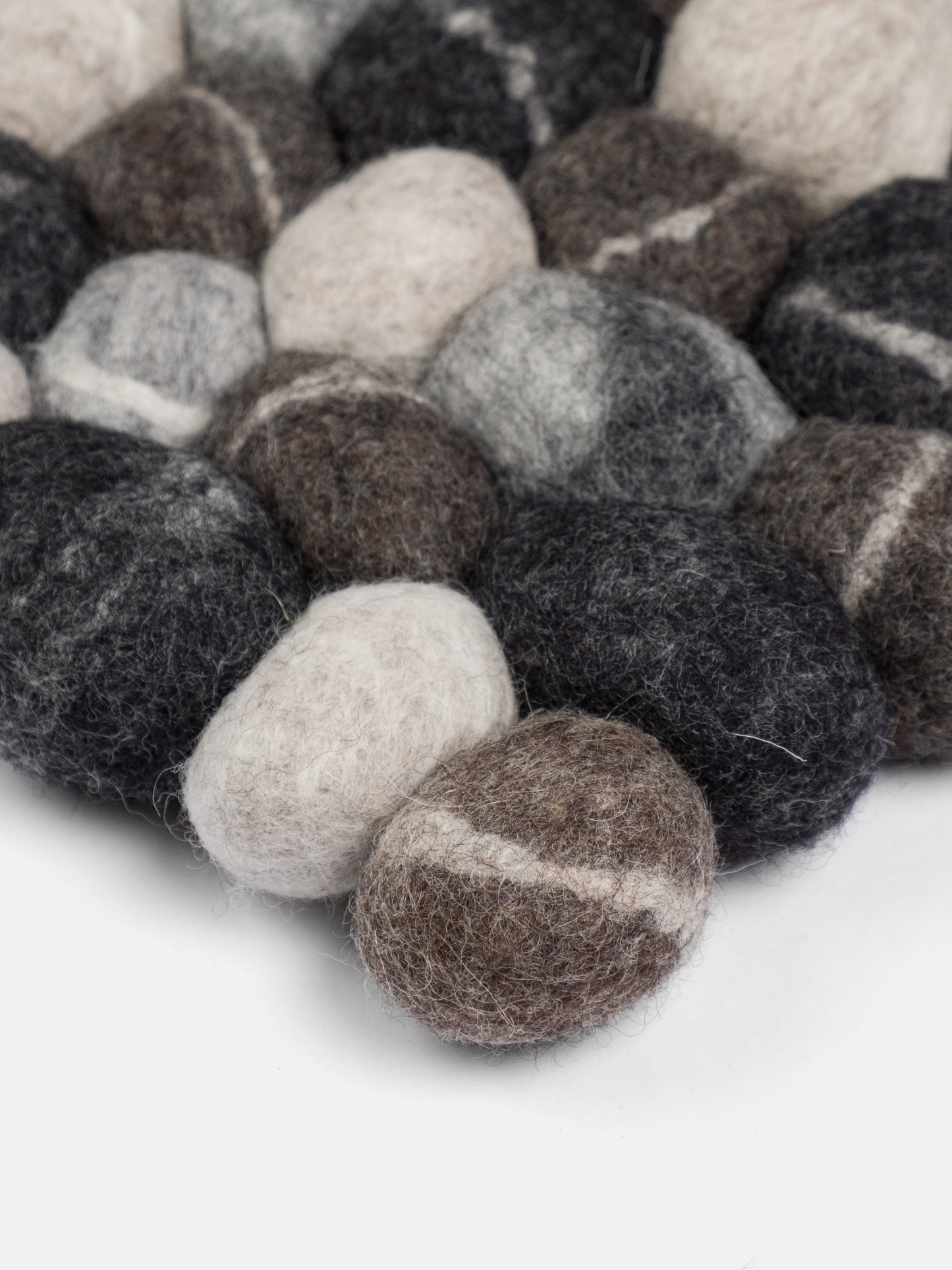 Rechteckiger Filzkugelteppich Stone