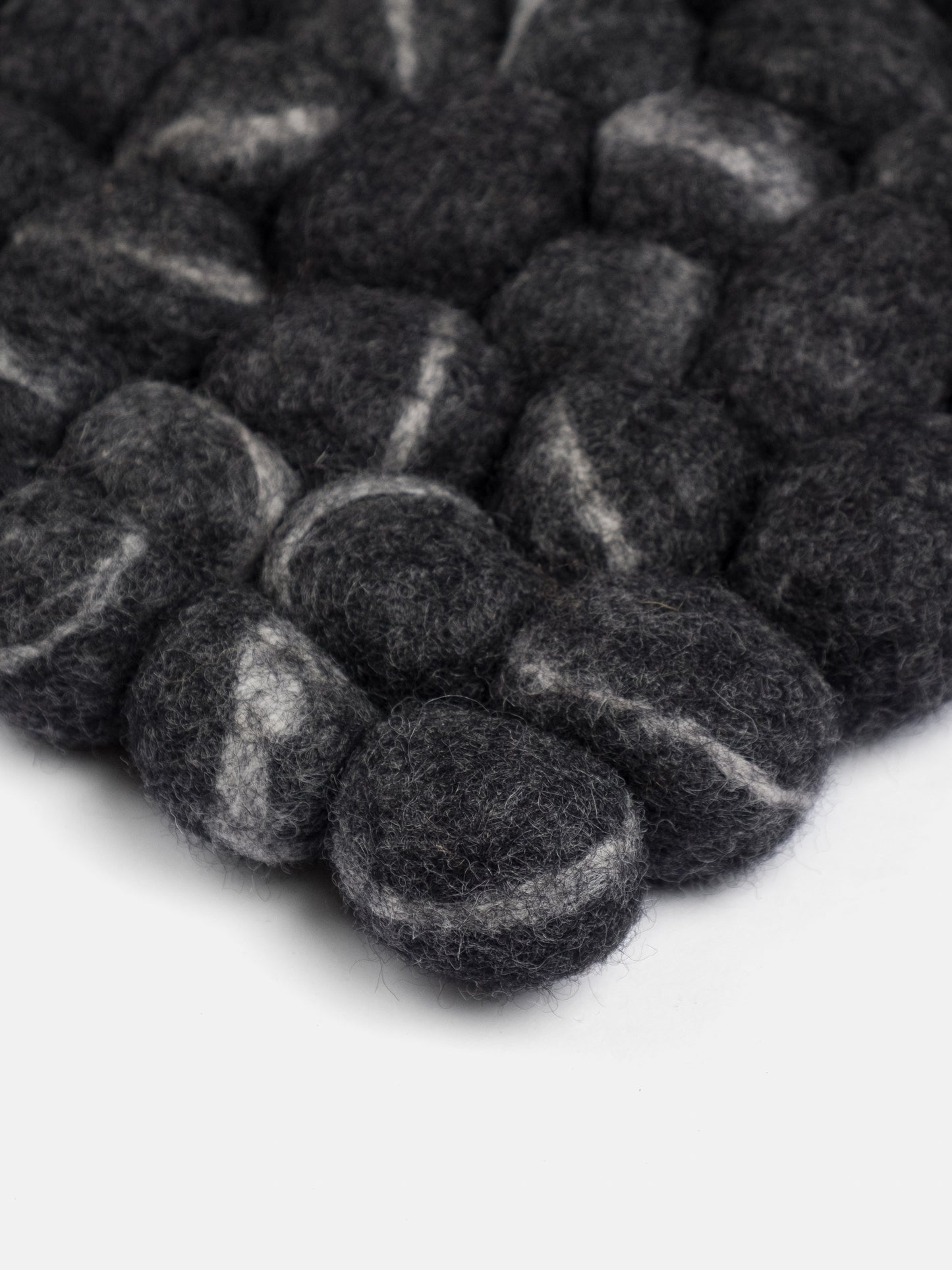 Rechteckiger Filzkugelteppich Stone